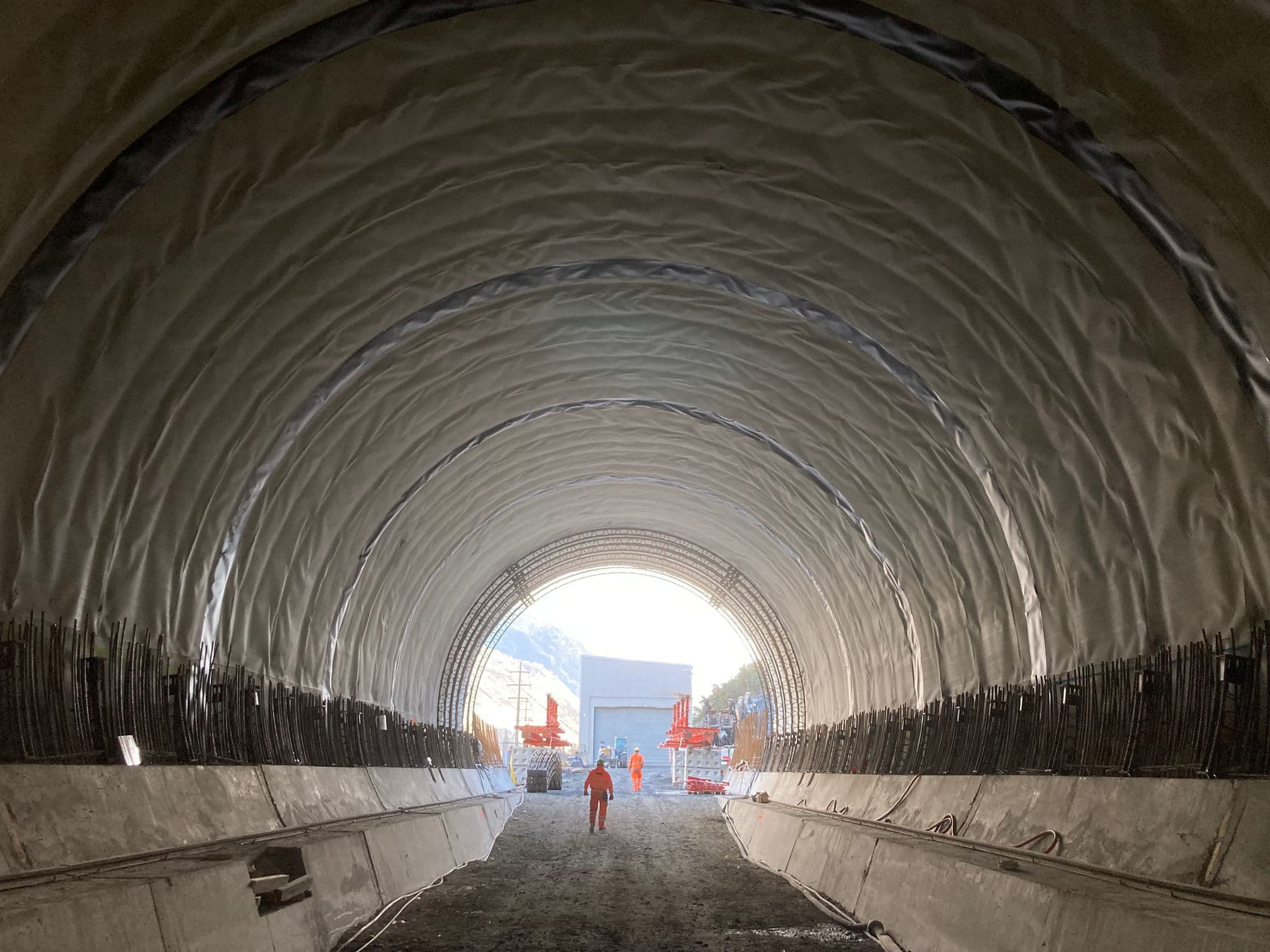 Tunnel 2
